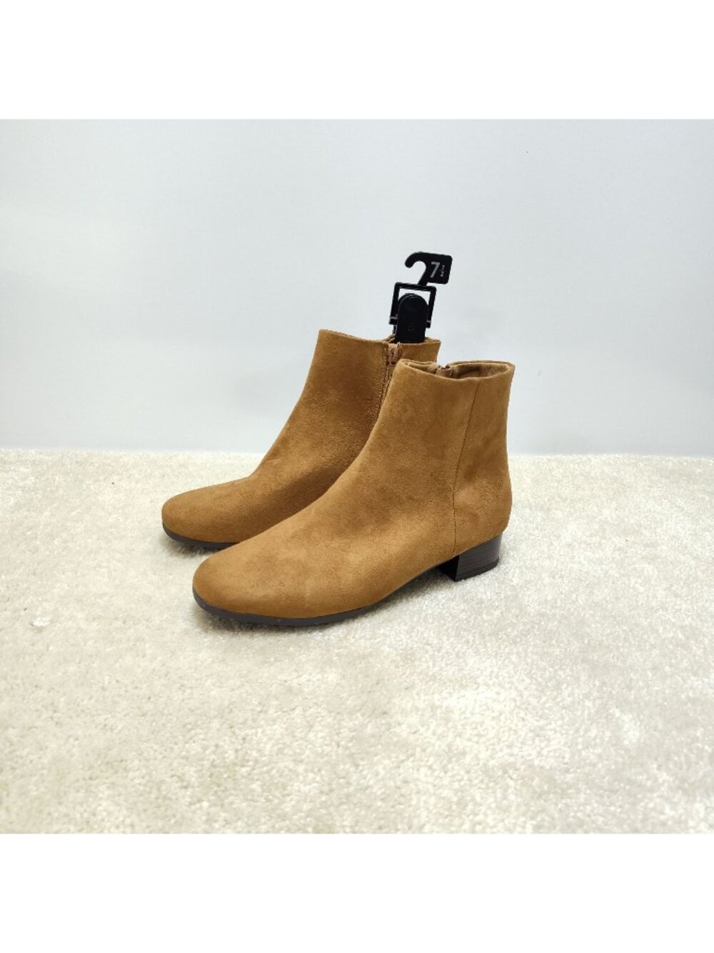 Time and Tru Ankle Boots Women 7.5 Faux Suede Memory Foam Low Block Heel Booties